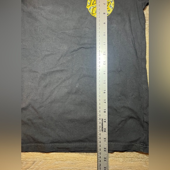 Santa Cruz Skateboards Black and Yellow Men's Shirt - Picture 9 of 9